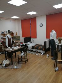 Izstāde "Kur rokas dzīvi vērpa" no Jaunlaicenes muižas muzeja "Malēnieša pasaule"krājuma